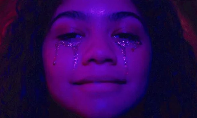 Novidades de Euphoria 3 temporada e o novo visual de Rue.