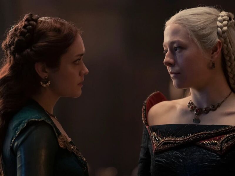 Resumo da 1ª temporada de House of the Dragon - Rhaenyra e Alicent adultas em confronto