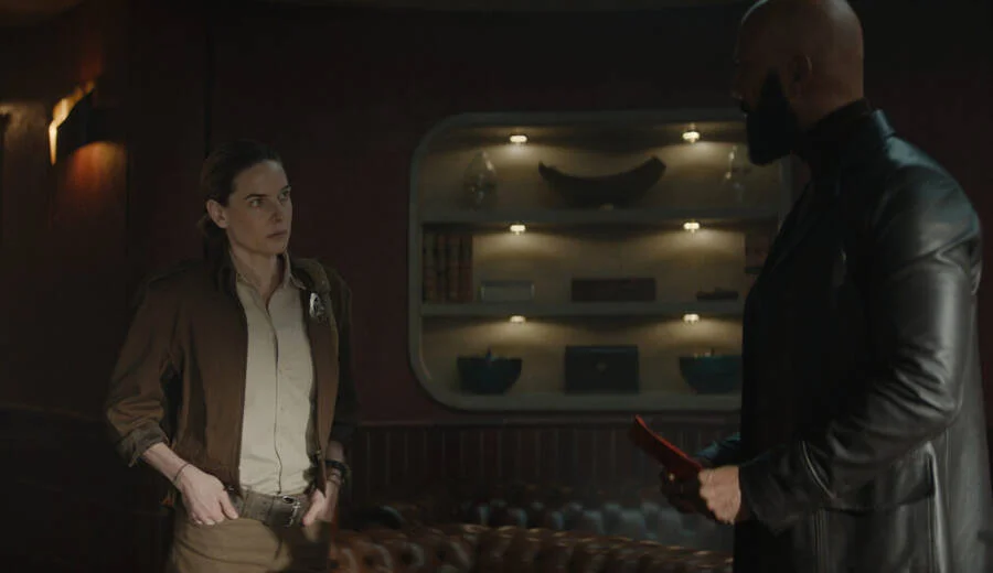 As relíquias, representam o passado perdido e são tratados como ameaça à ordem.