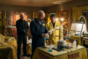 Walter White no deserto durante a 5ª temporada de Breaking Bad.